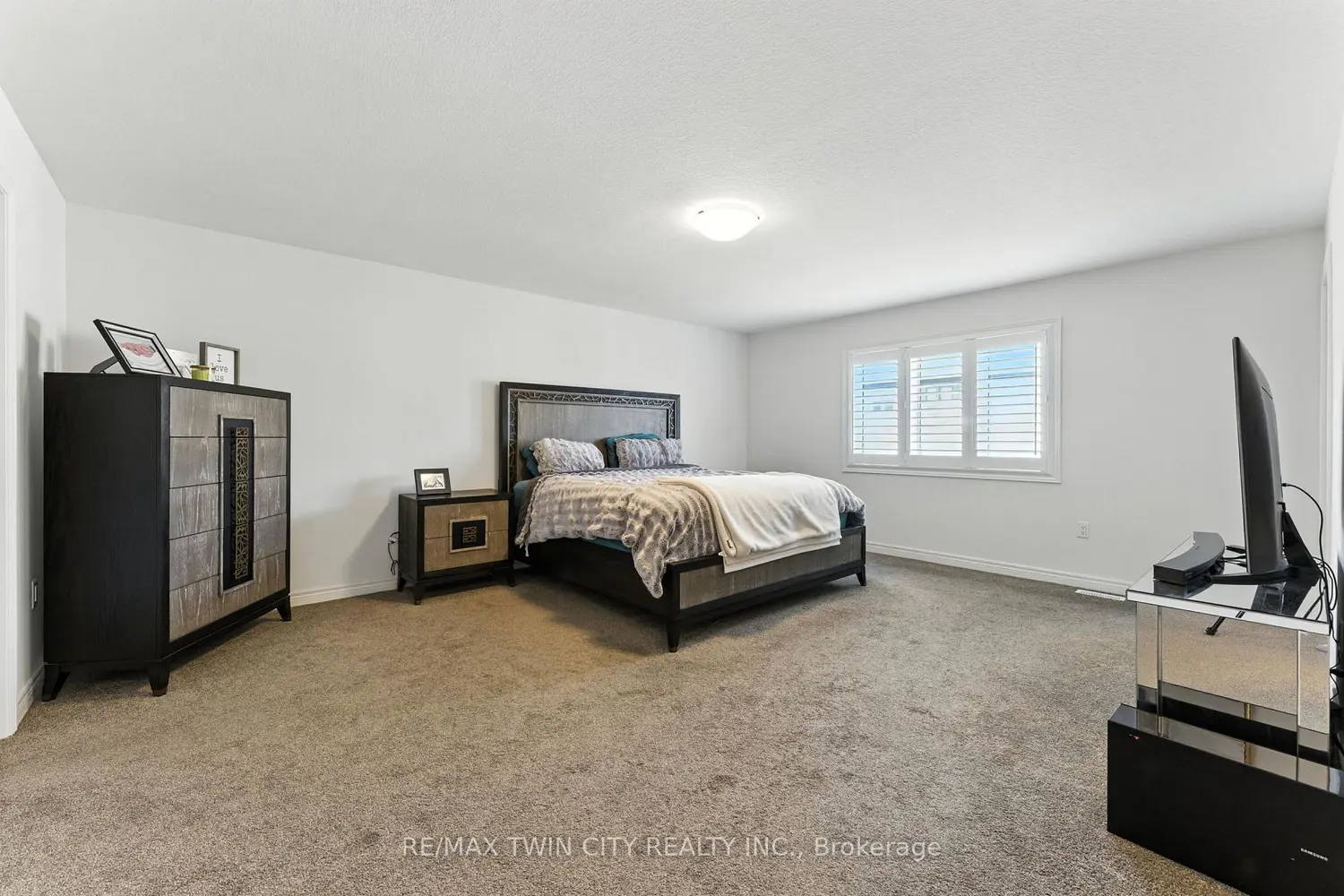 Additional image 10 of 38 Lydia Lane