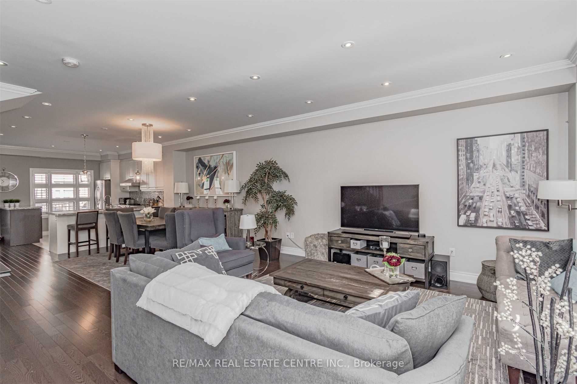 Additional image 3 of 30-2460 Prince Michael Drive, Oakville, ON, L6H 0G8