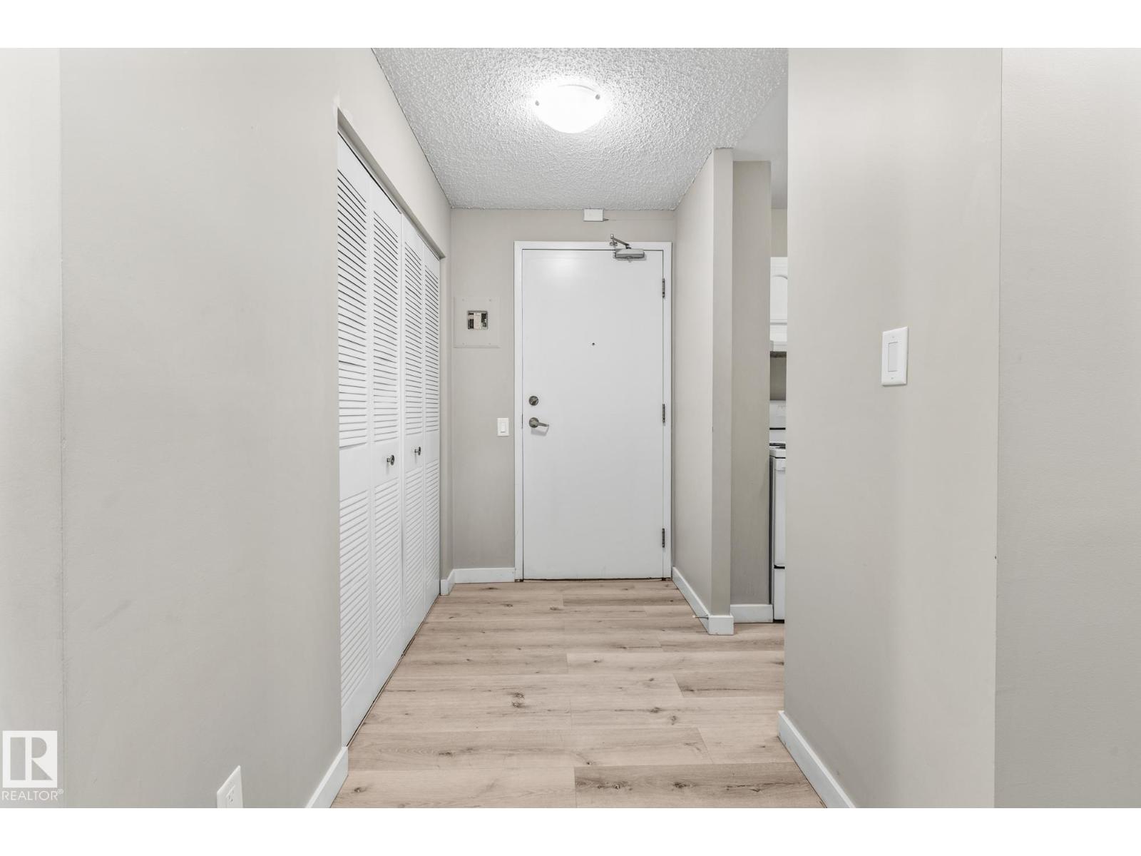 Additional image 2 of 502-10125 109 Street NW, Edmonton, AB, T5J3P1