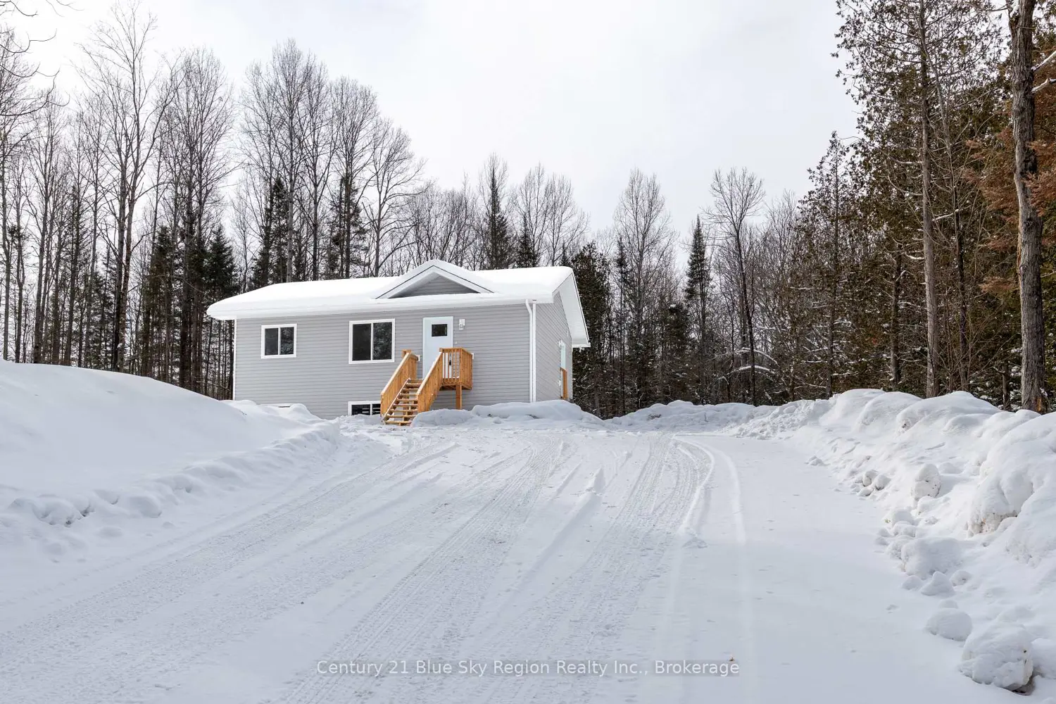 Additional image 19 of 113 Riverside Drive