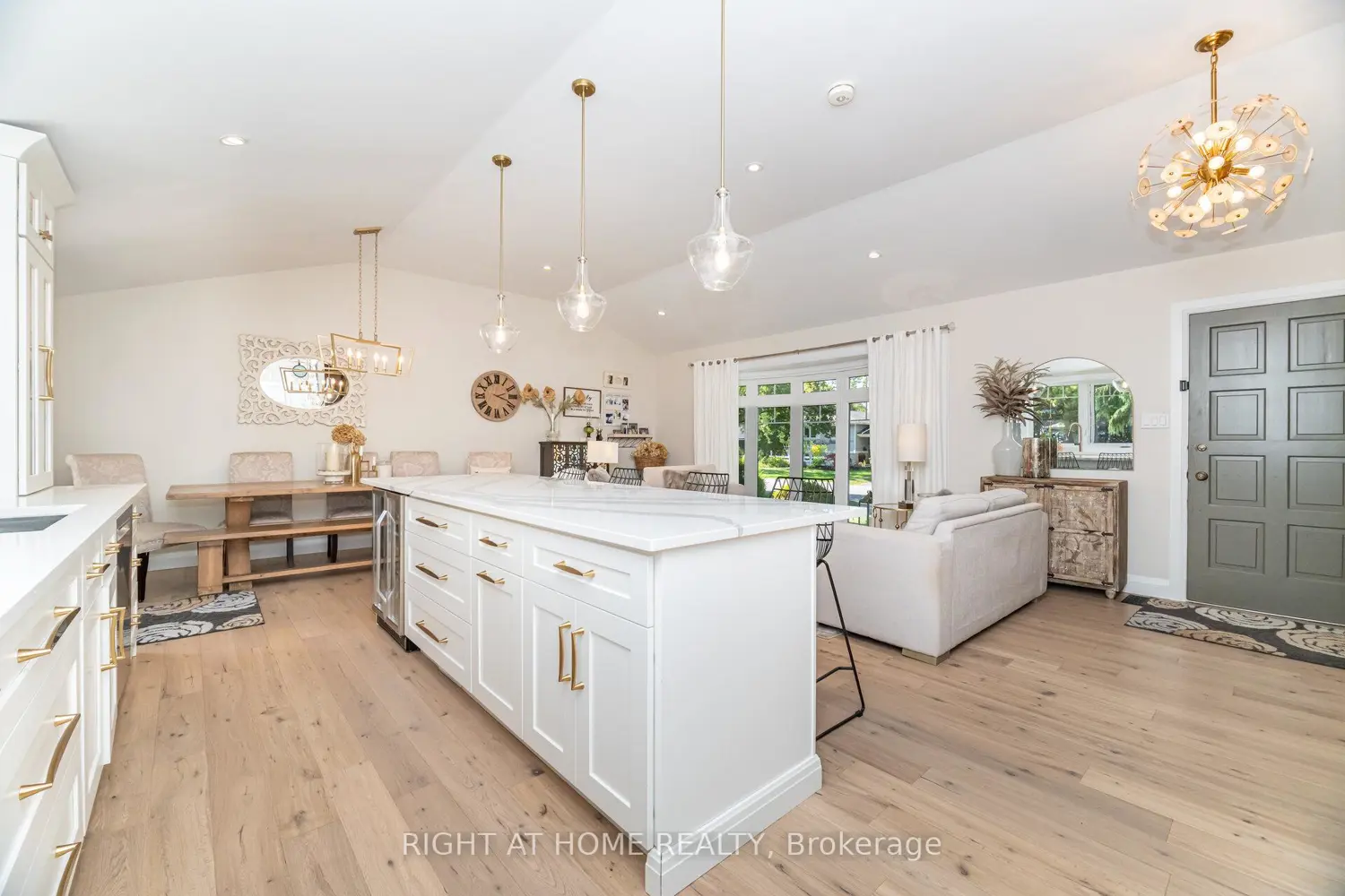 Additional image 5 of 5188 Cherryhill Crescent