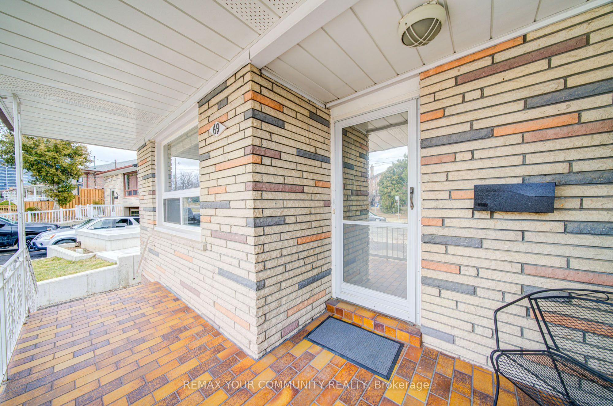 69 Wintergreen Road, Toronto, ON, M3M 2H9