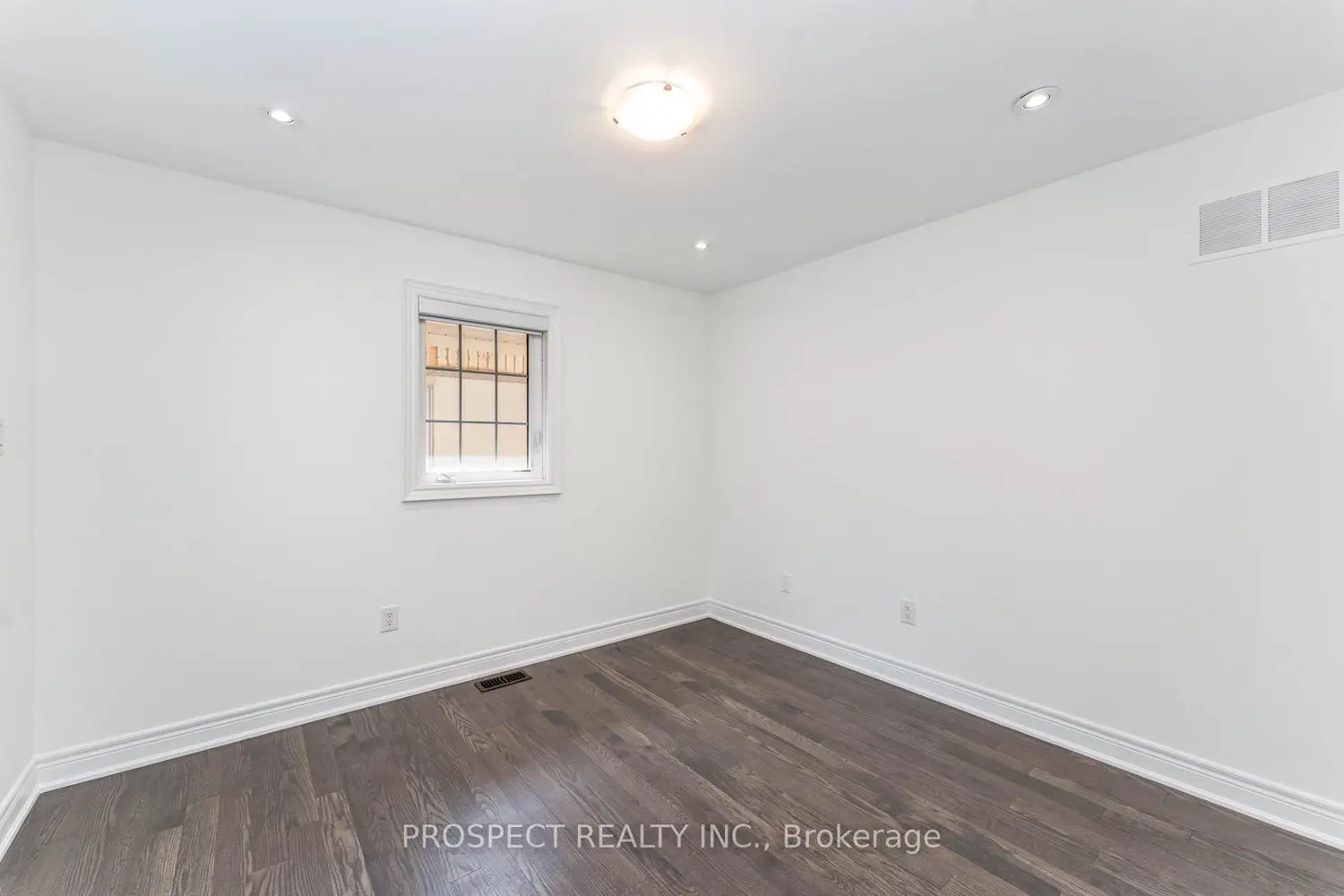 Additional image 15 of 15 Lyle Way