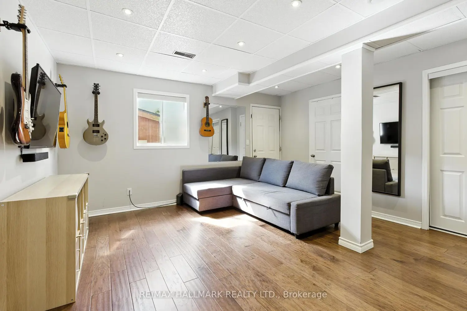 Additional image 7 of 568 Legresley Lane