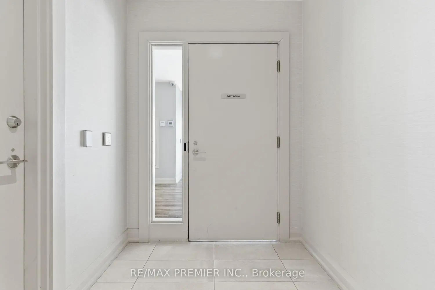 Additional image 8 of 212 King William Street 914