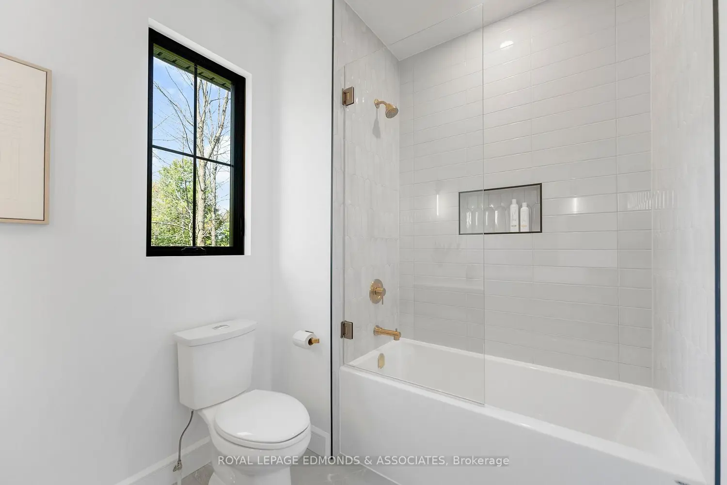 Additional image 11 of 578 Melton Street