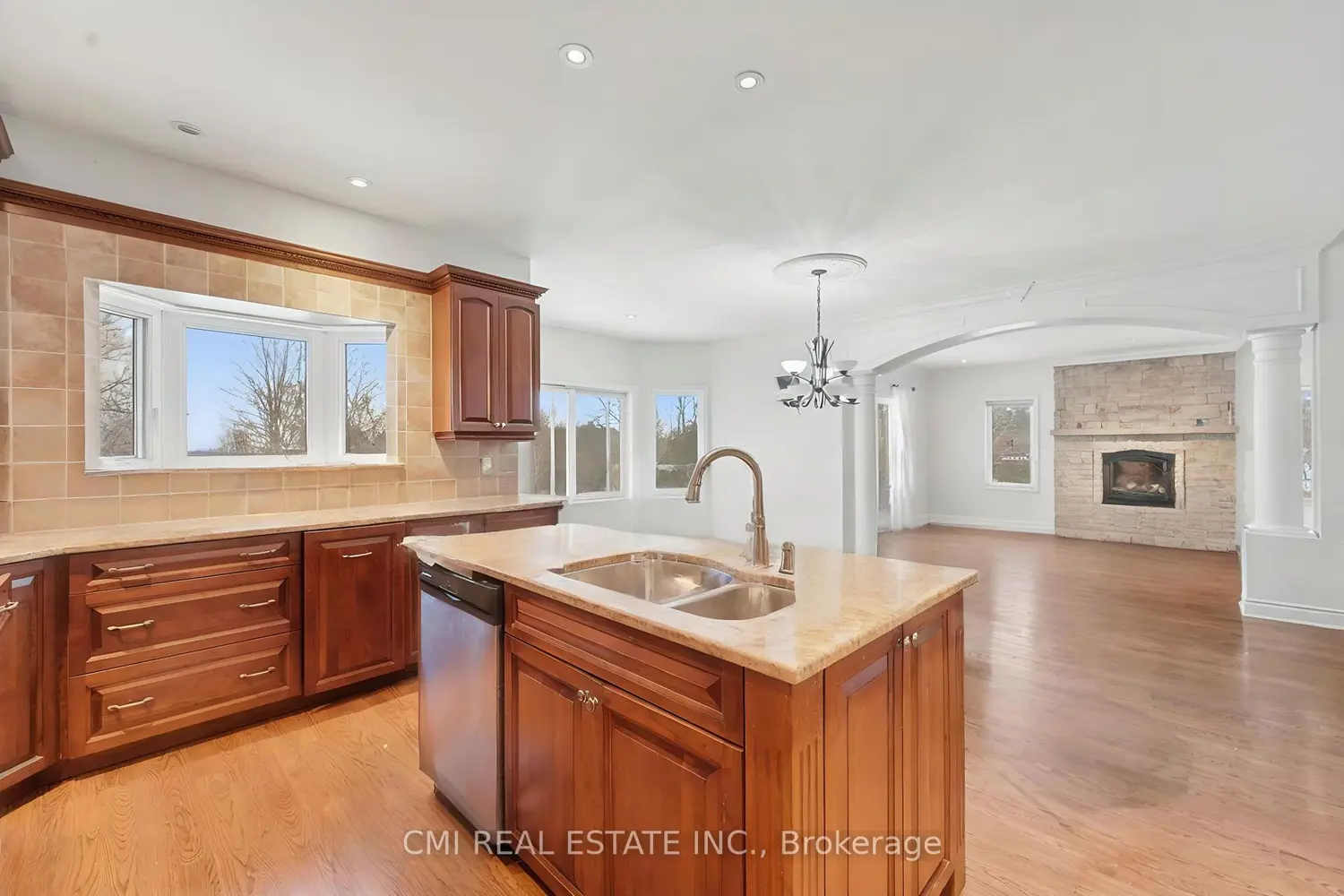 Additional image 20 of 2500 Lookout Drive