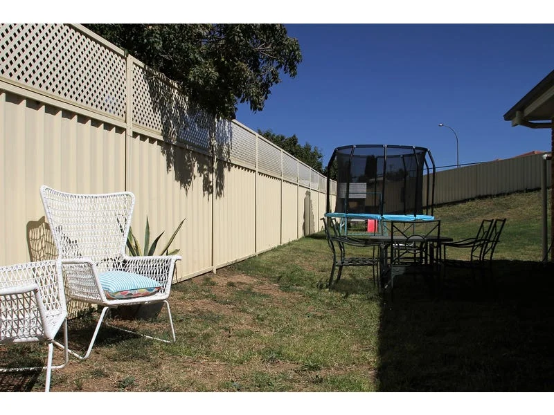 Additional image 8 of 16/11 Julian Place, Yass NSW 2582