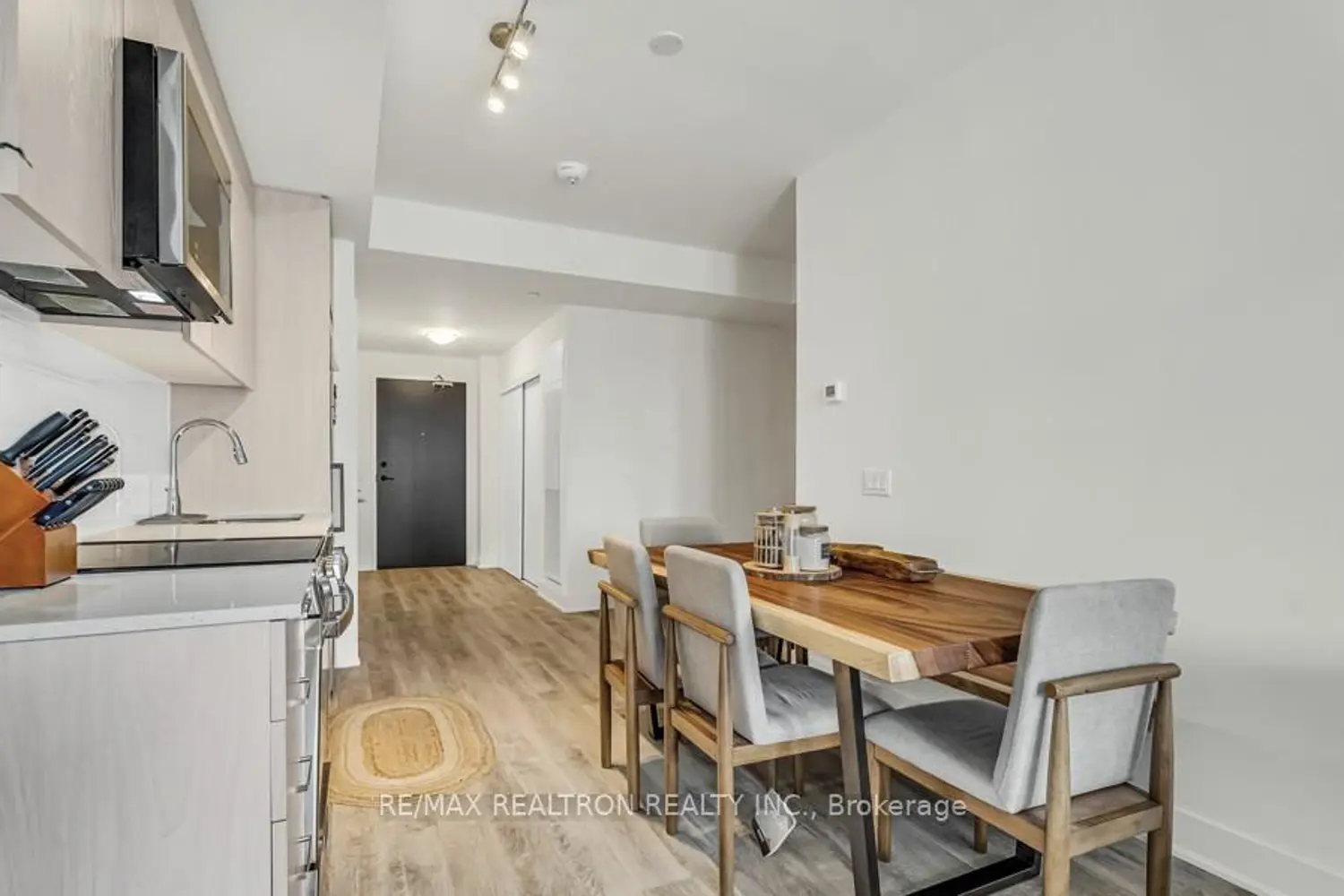 Additional image 7 of 185 Deerfield Road 301