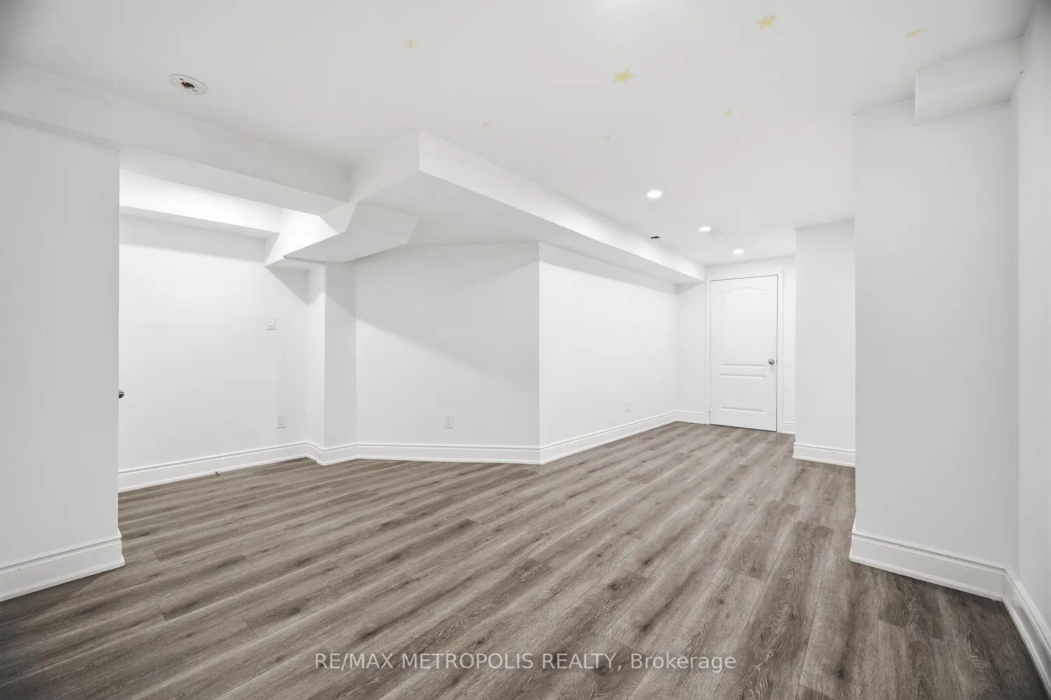 Additional image 17 of 43 El Camino Way