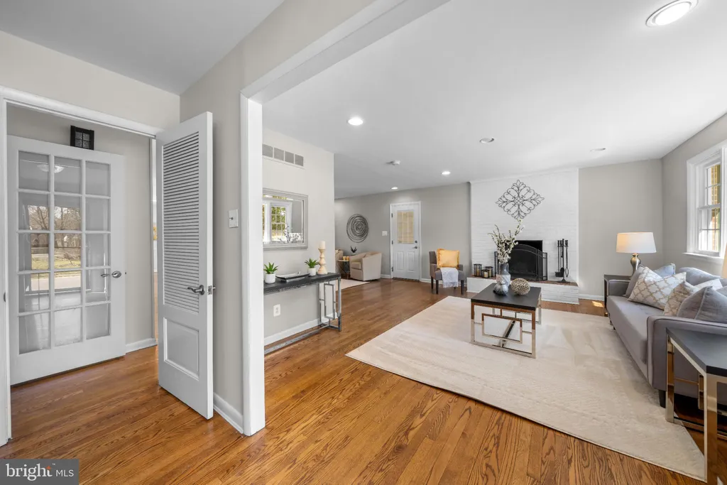 Additional image 10 of 512 Briar Lane, Newark, DE 19711