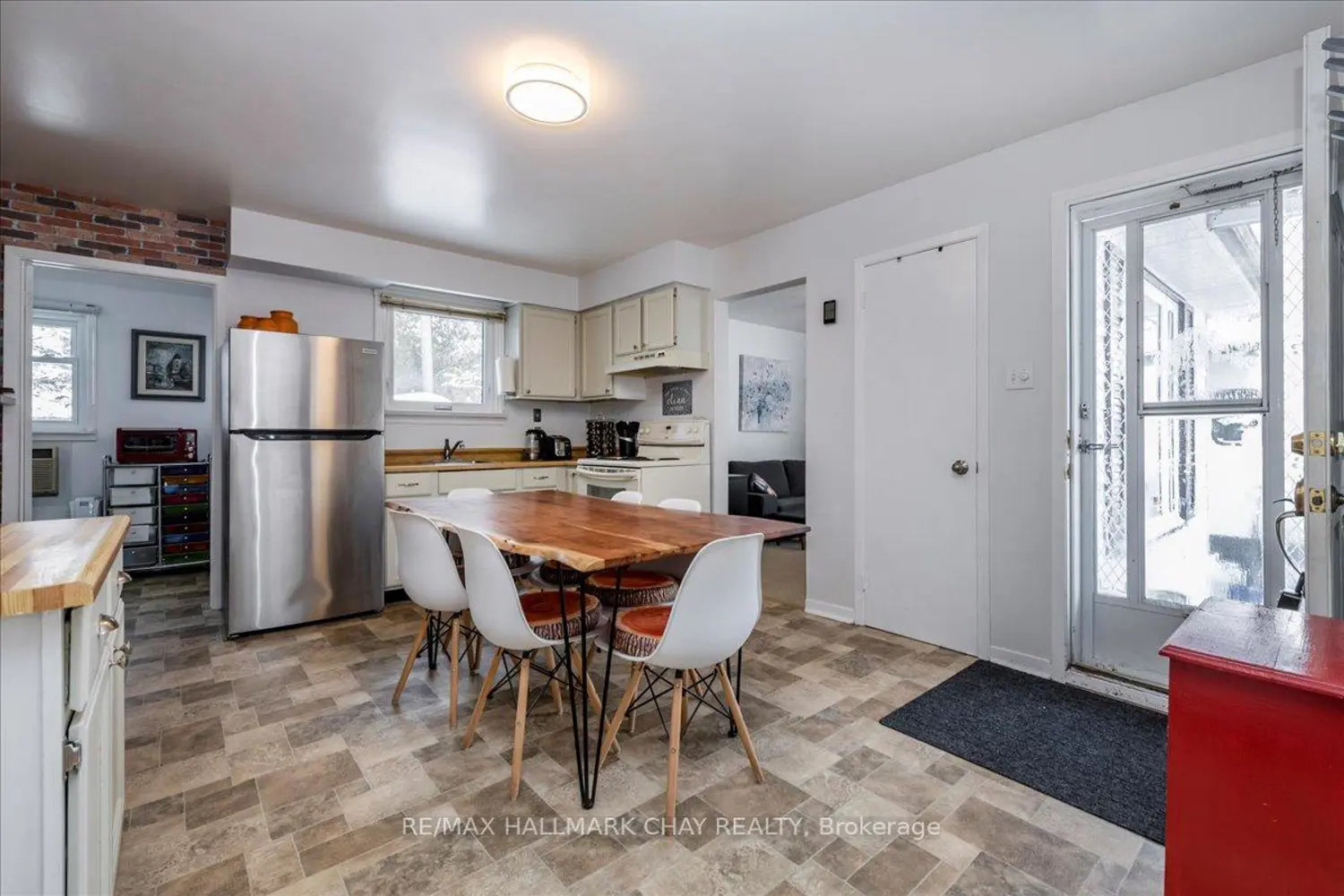 Additional image 3 of 2422 25Th Side Road