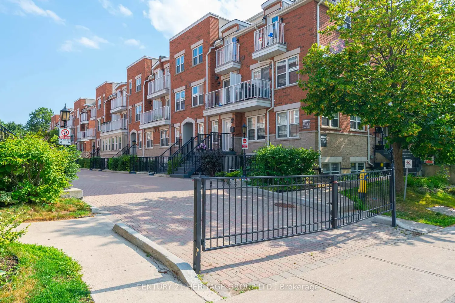 37 Four Winds Drive 24