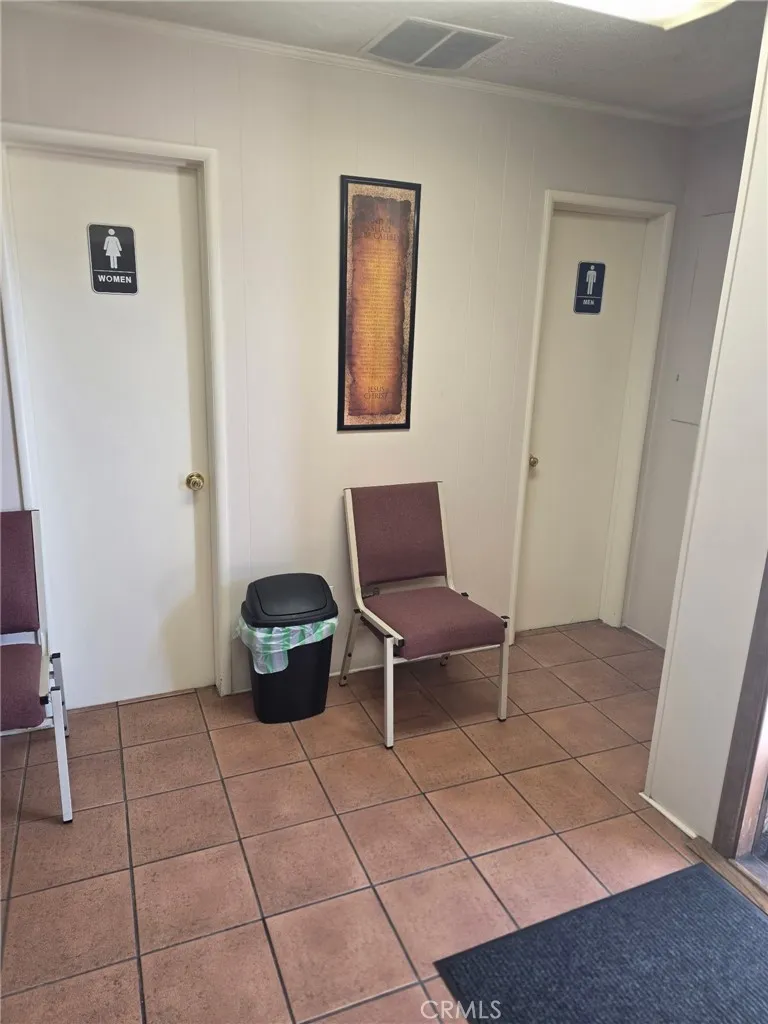 Additional image 15 of 8471 S Van Ness Ave, Inglewood, CA 90305