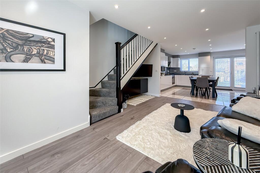 Additional image 16 of Cell Barnes Lane, St. Albans, Hertfordshire, AL1