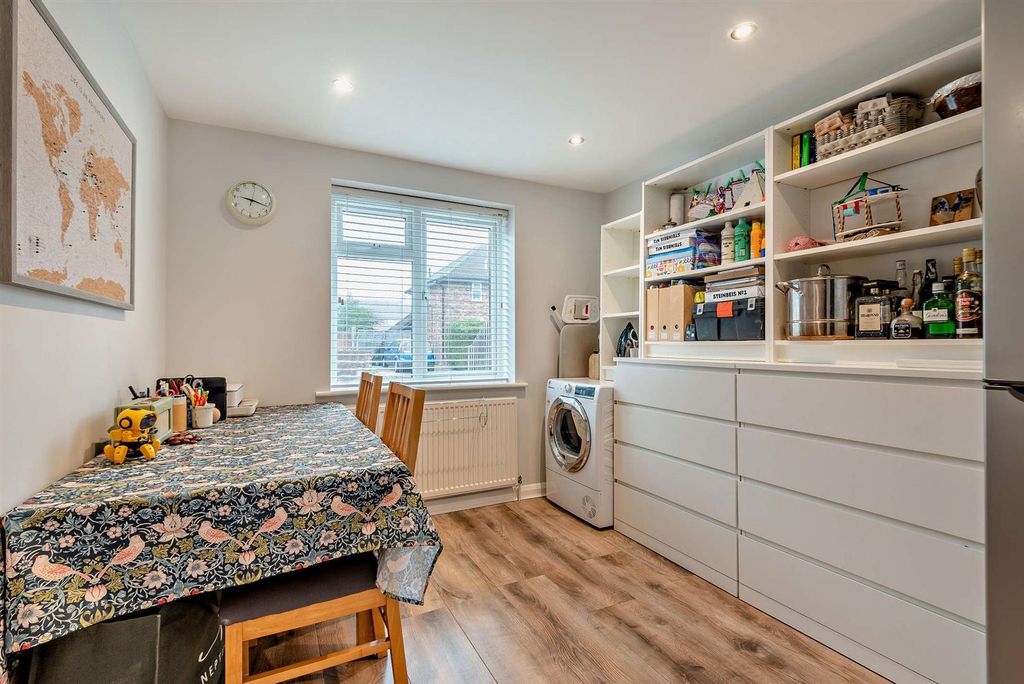 Additional image 9 of 4 bed semi-detached house for saleBracken Way, Chobham, Woking GU24