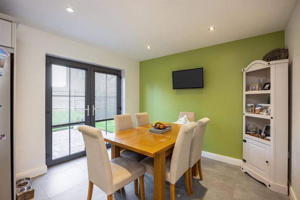 Additional image 11 of 3 bed semi-detached house for sale14 Edengrove Park North, Ballynahinch BT24