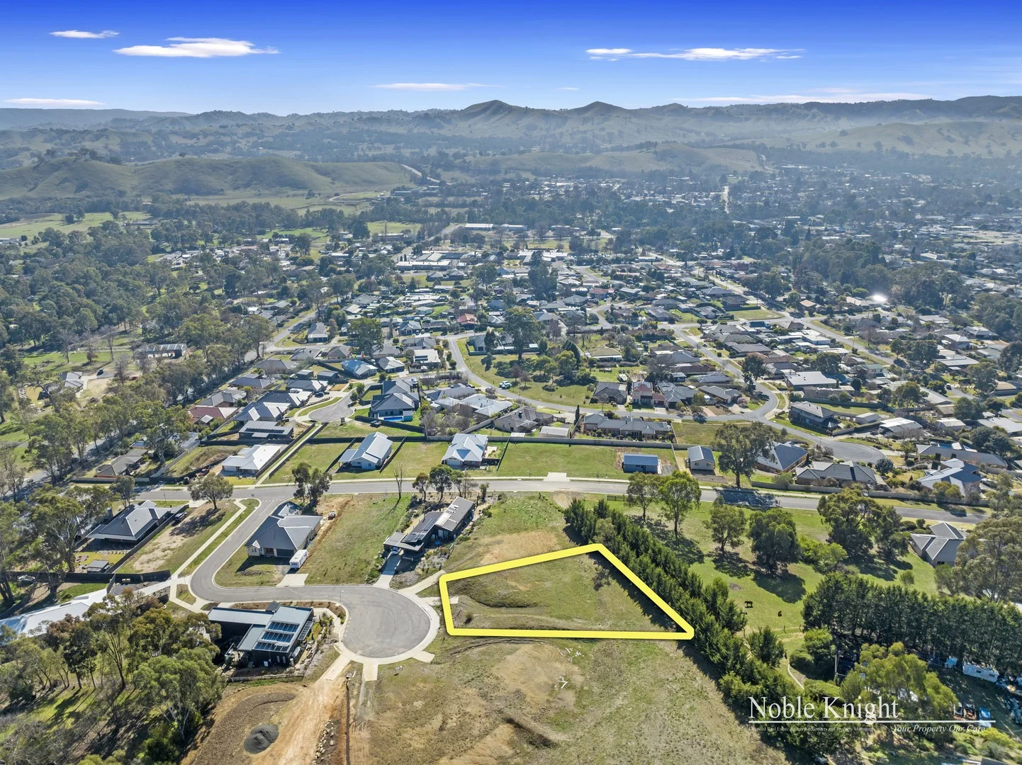 Additional image 2 of 11 Cleary Court, Alexandra VIC 3714