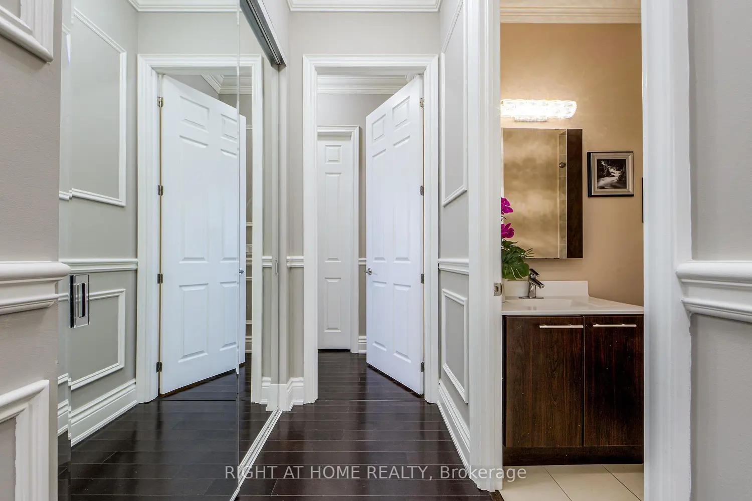 Additional image 10 of 37 Galleria Parkway Uph2