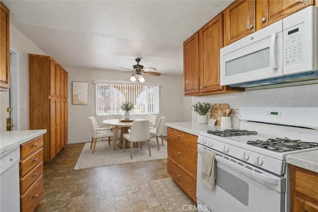 Additional image 61 of 17740 Linden St, Hesperia, CA 92345