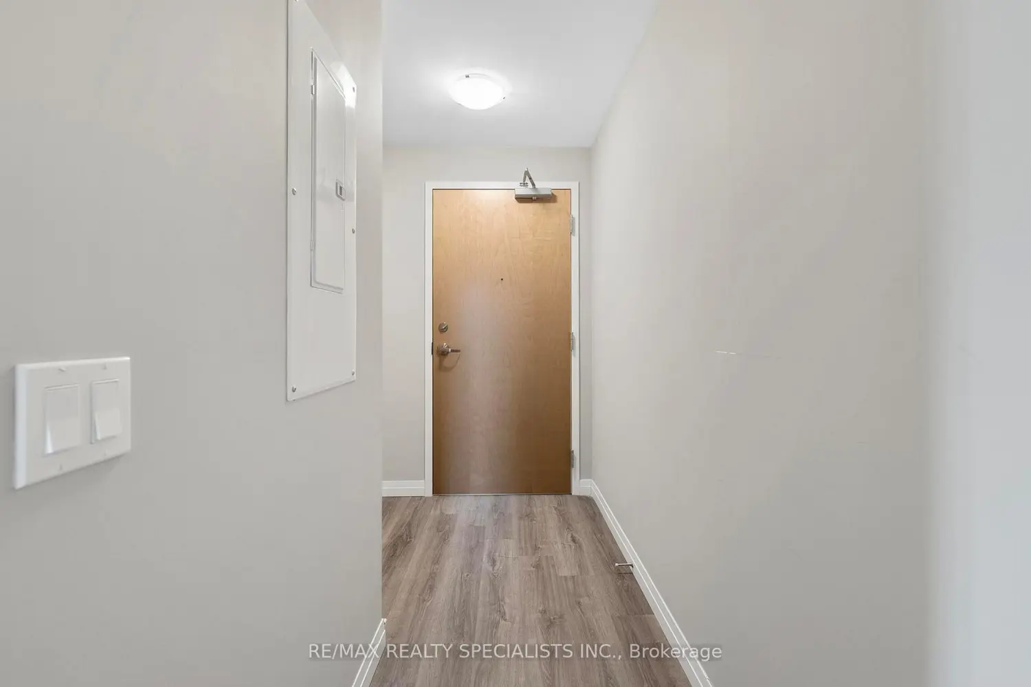 Additional image 3 of 60 Charles St W Street 308