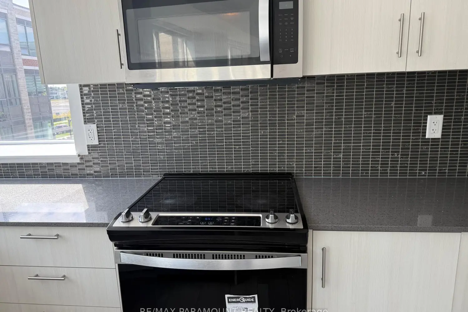 Additional image 4 of 85 Attmar Drive 330