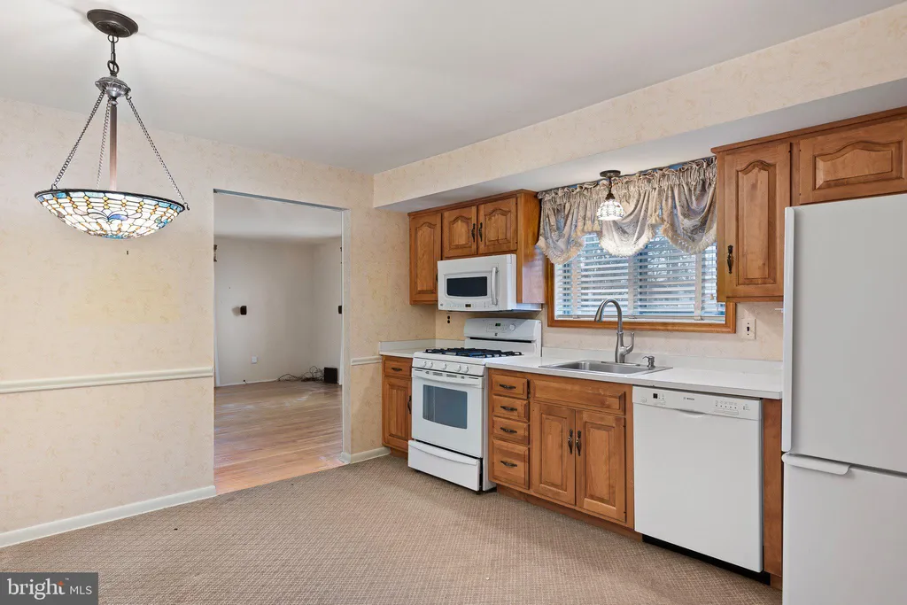 Additional image 4 of 410 Woodlawn Avenue, Newark, DE 19711