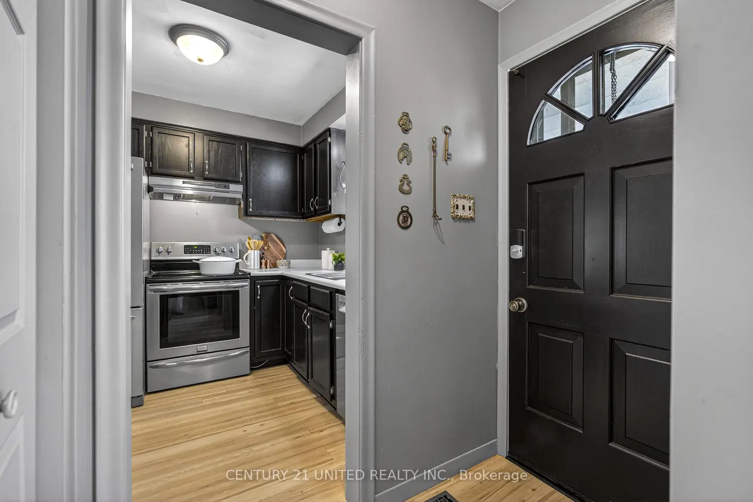 Additional image 5 of 794 Foxe Street