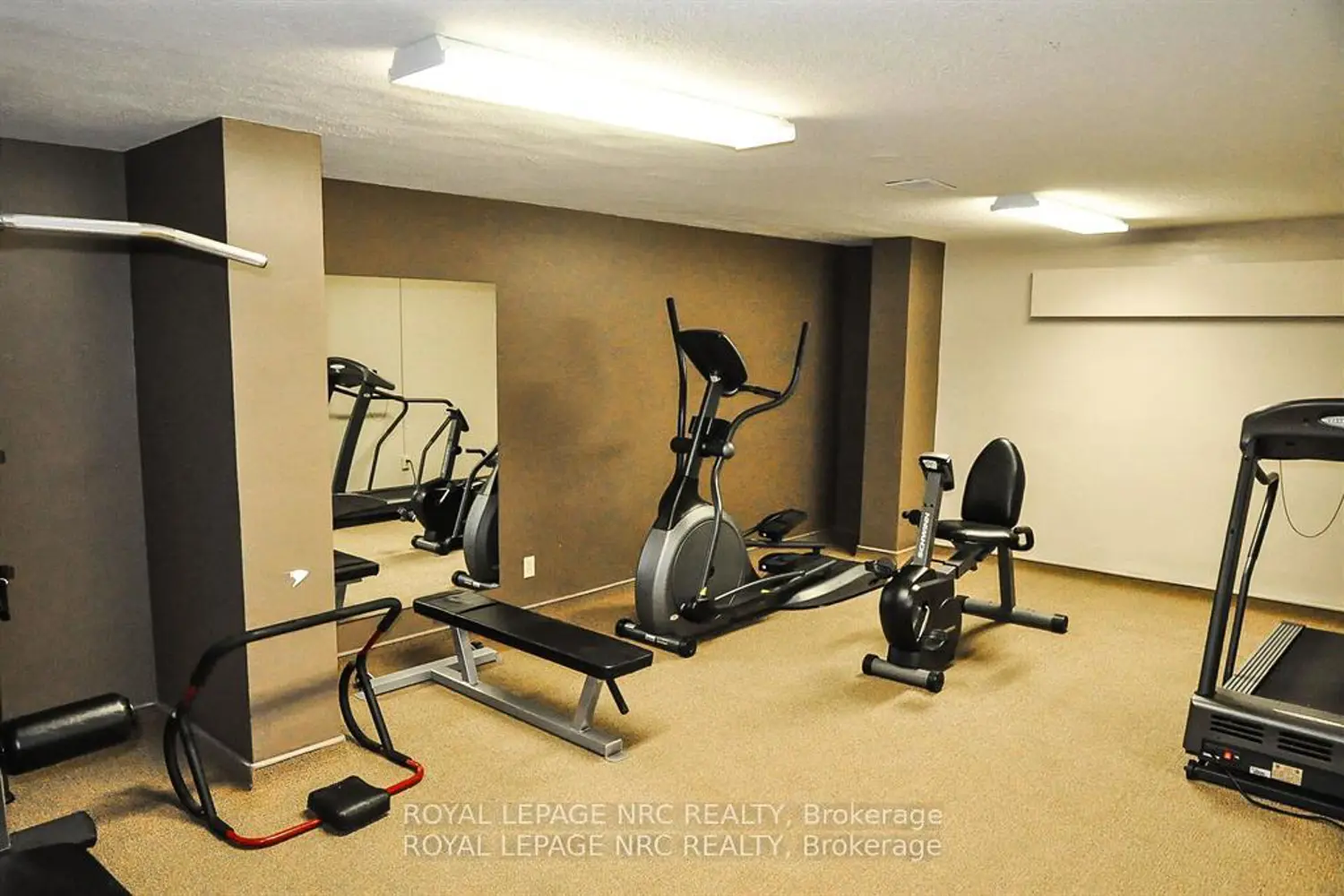 Additional image 19 of 35 Towering Heights Boulevard 1107