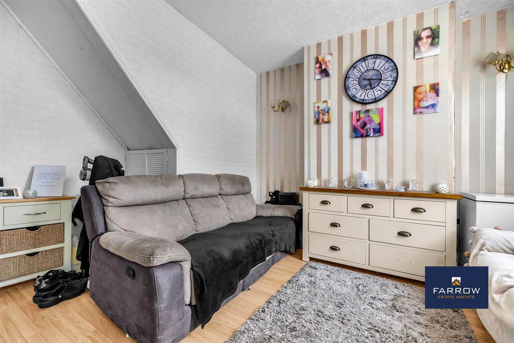 Additional image 5 of 3 bed terraced house for saleWeelsby Street, Grimsby DN32