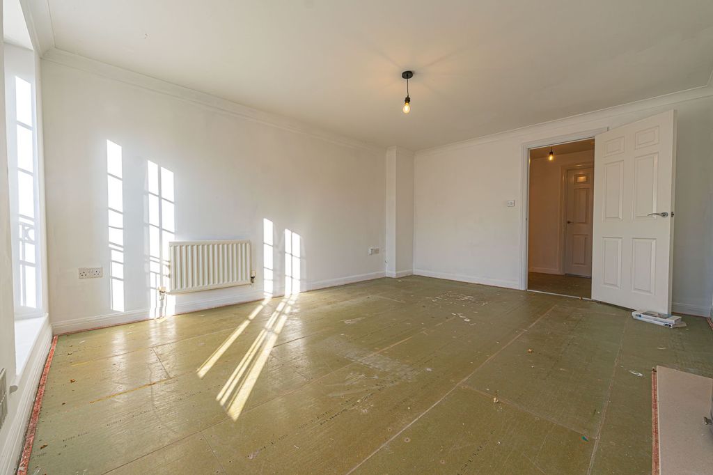 Additional image 8 of 4 bed terraced house for salePowis Close, Newport NP10