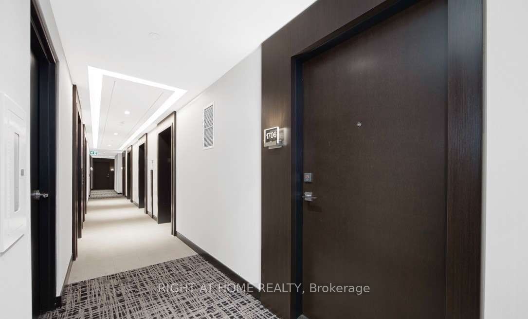 Additional image 6 of 1706-2221 Yonge Street, Toronto, ON, M4S 2B4