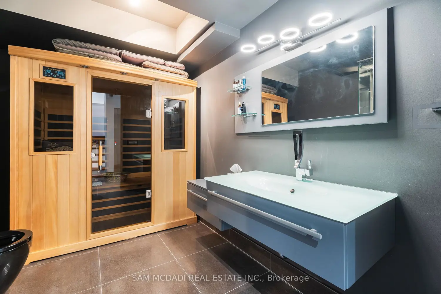 Additional image 14 of 852 Goodwin Road