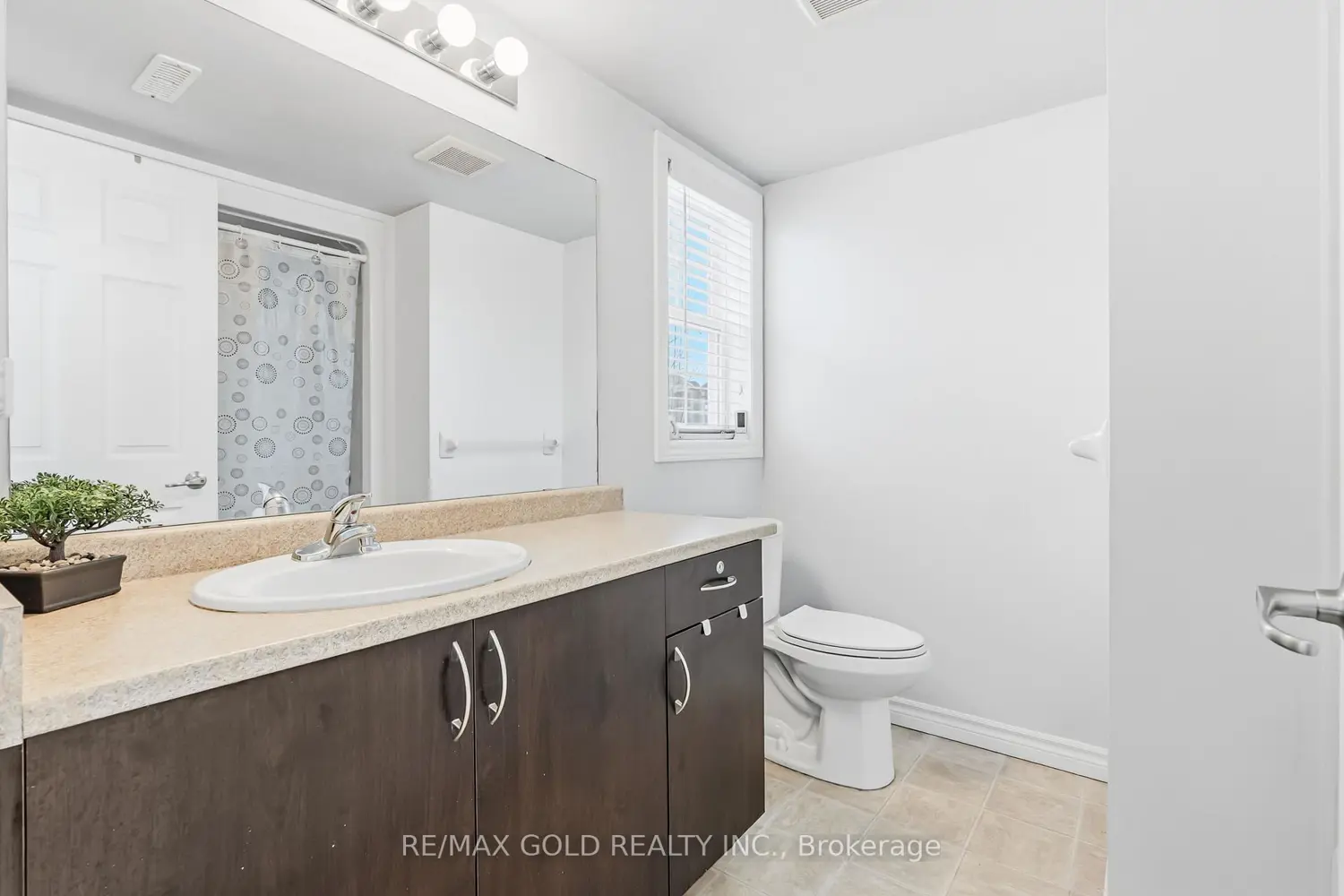 1340 Main Street 202 photo 3