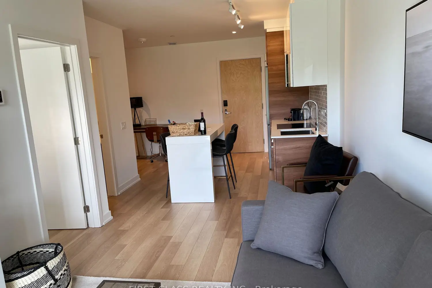 Additional image 5 of 120 Carrick Trail 306