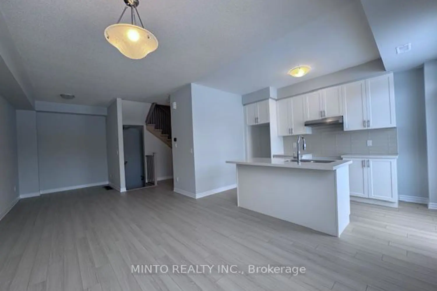 Additional image 5 of 1035 Honeycomb Path