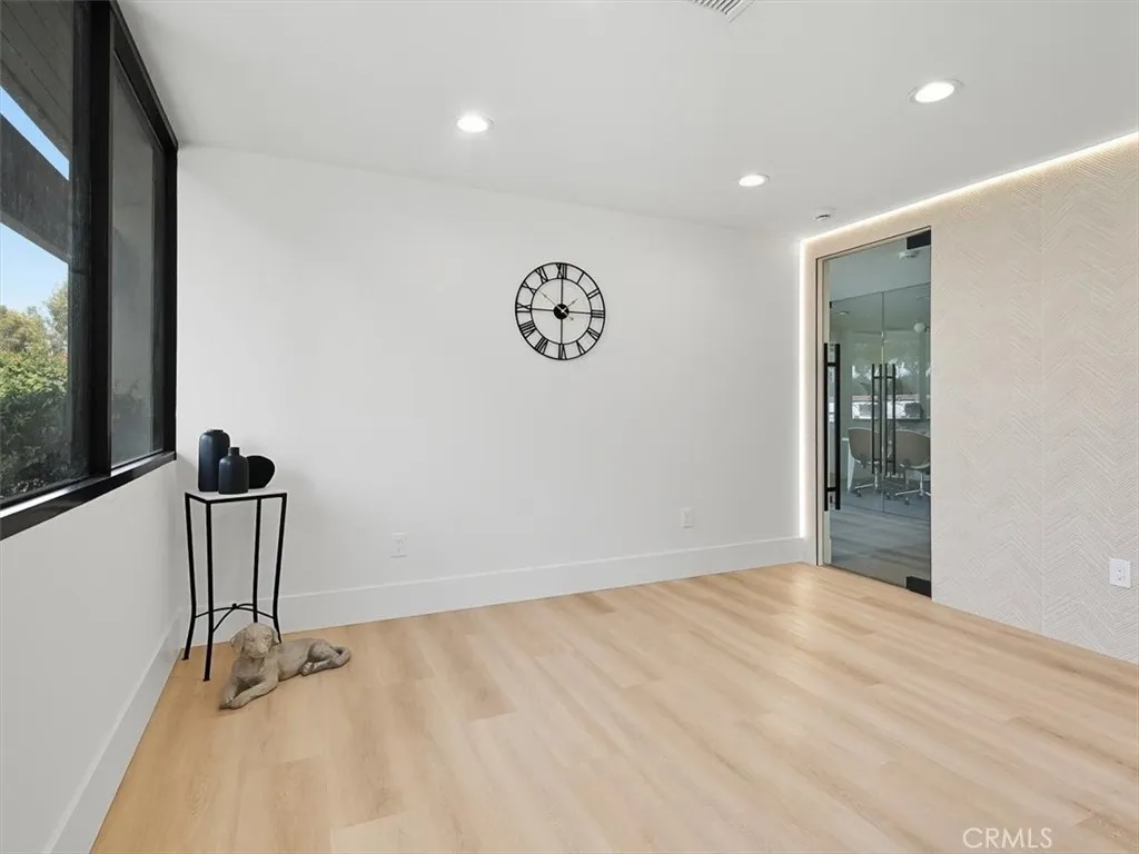 Additional image 37 of 1240 N Jefferson St, Anaheim, CA 92807