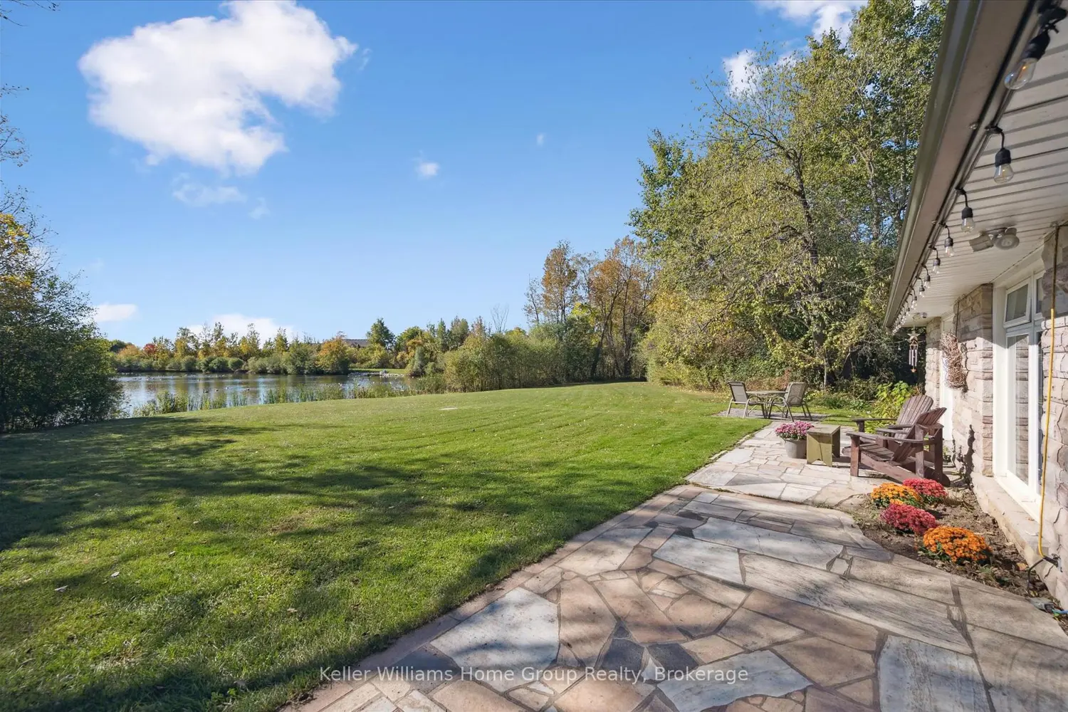 Additional image 11 of 568 Black Street