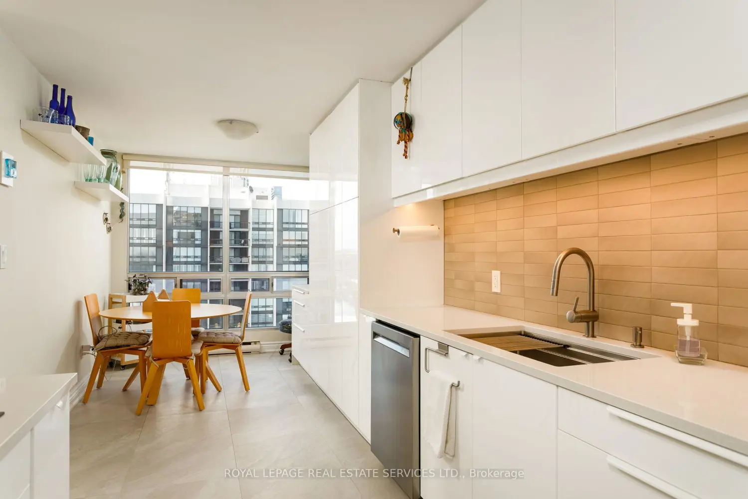 Additional image 8 of 2180 Marine Drive 1401