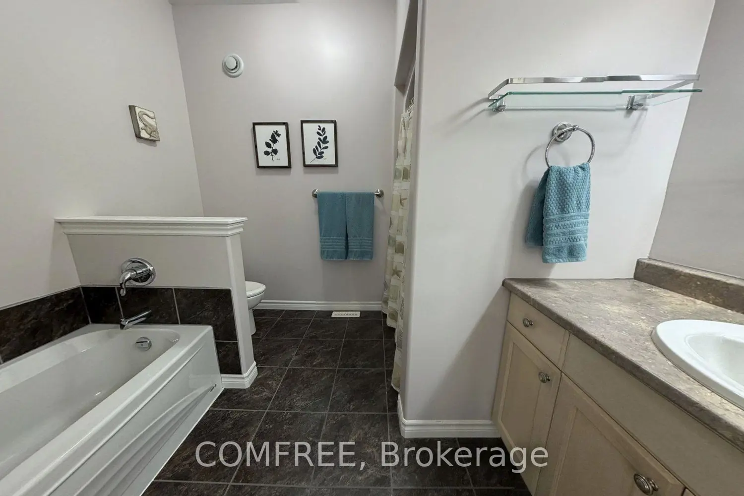 Additional image 11 of 31 Essex Drive