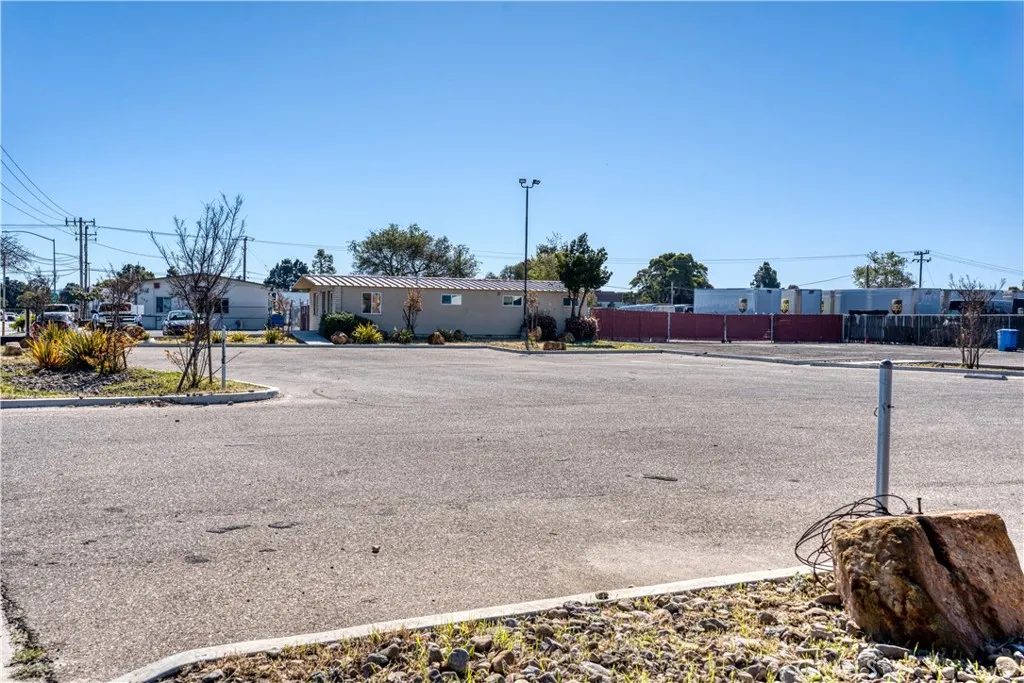 Additional image 32 of 202 W Betteravia Road, Santa Maria, CA 93455