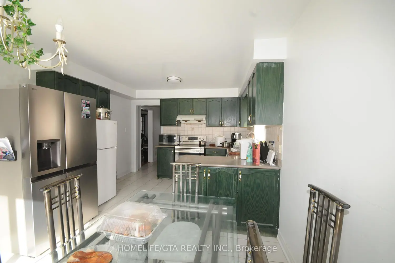 Additional image 2 of 18 Velvet Grass Lane