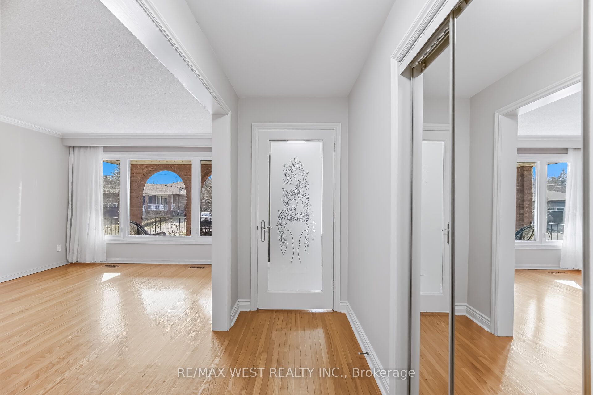 Additional image 4 of 6 Disan Court, Toronto, ON, M9V 4A7