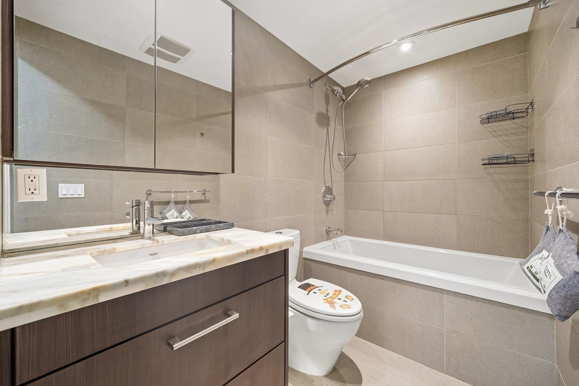 Additional image 4 of 406-138 1st Avenue W, Vancouver, BC, V5Y 0H5