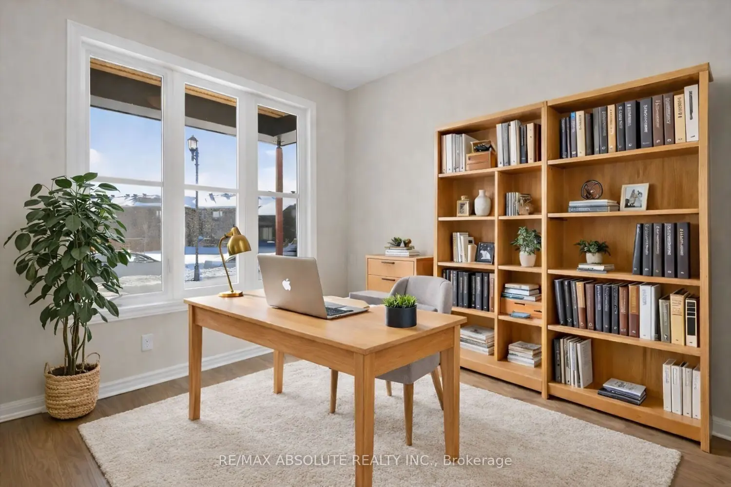 Additional image 2 of 654 Fisher Street