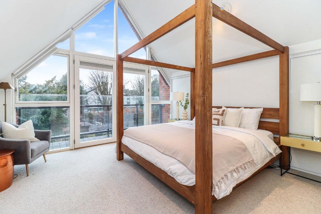 Additional image 2 of Oak Tree Gardens, St. Albans, Hertfordshire, AL1