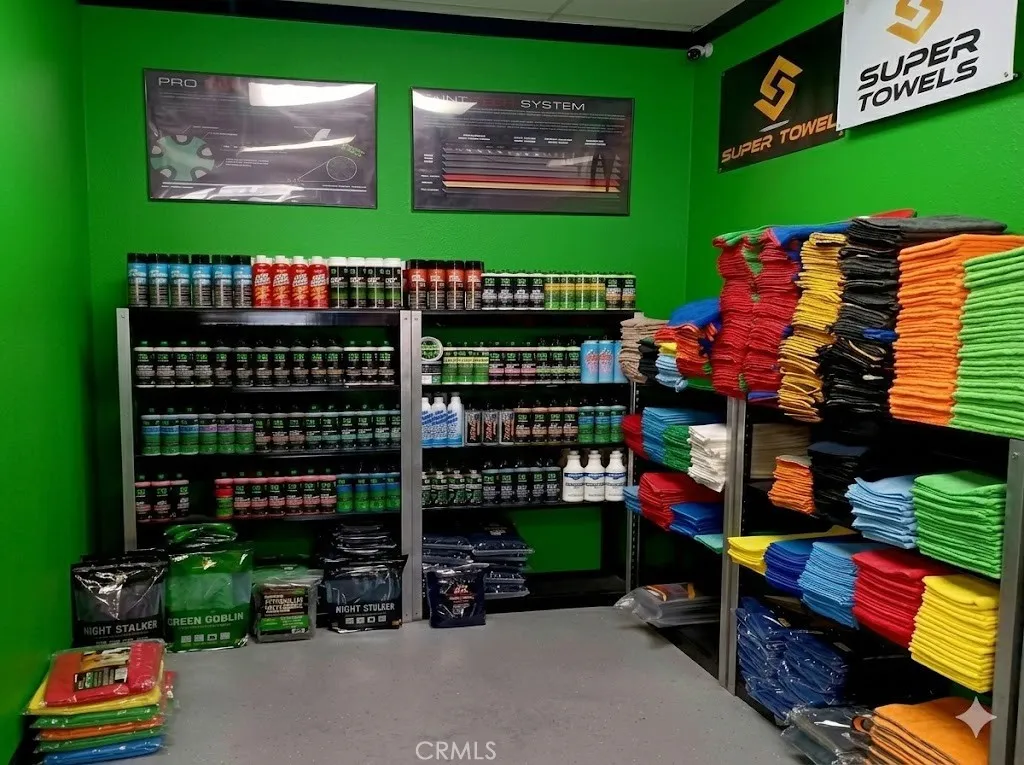 Additional image 3 of 10550 Sierra Ave Unit D, Fontana, CA 92337