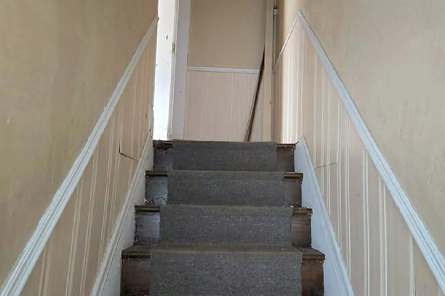 Additional image 10 of 4689 Crysler Avenue