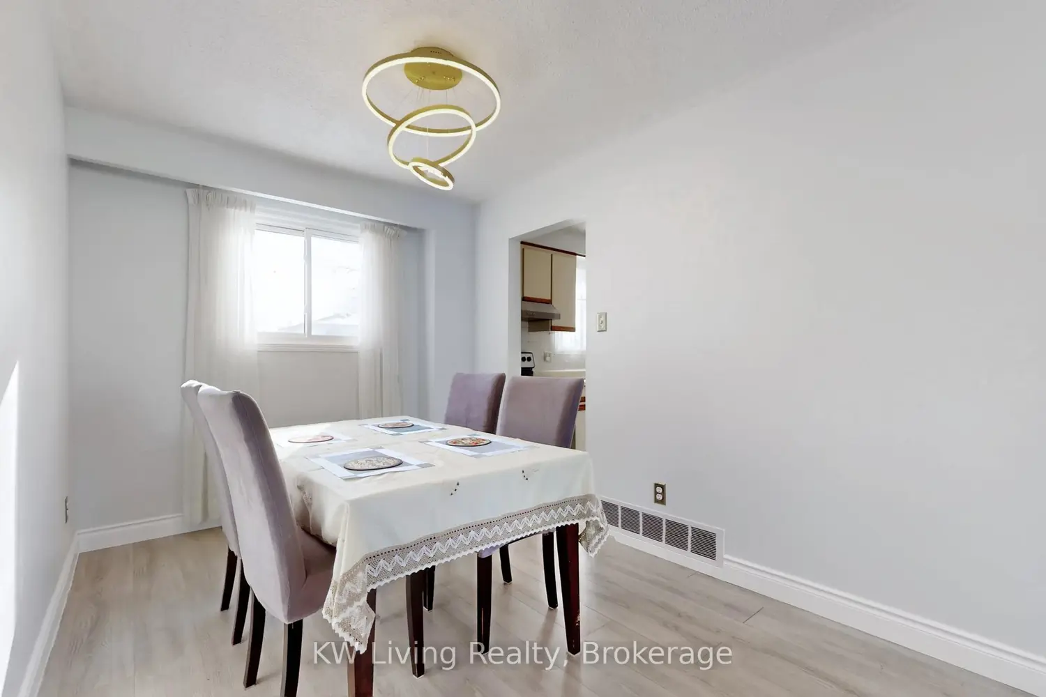 Additional image 13 of 944 Blairholm Avenue