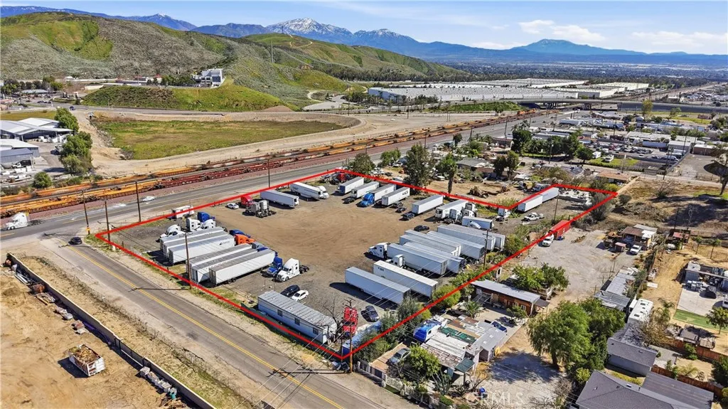 Additional image 36 of 2035 W 1st Ave, San Bernardino, CA 92407